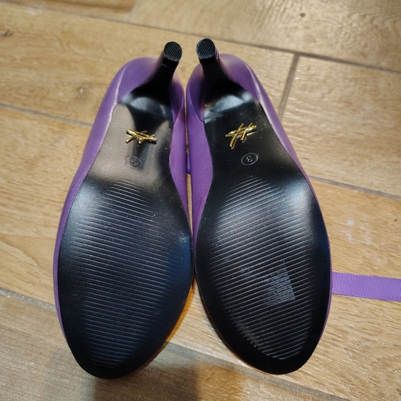 Lulu Hun Jeanie Vintage Heels - Picture 5 of 6